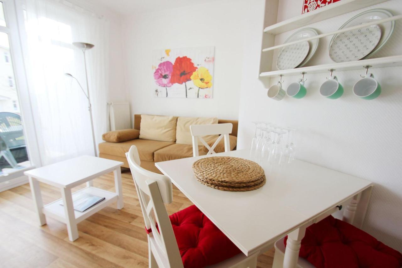 Terrasse, Gratis Nutzung Vom Ahoi Erlebnisbad Und Sauna In Sellin - Meeresblick Fewo 32 Goehren  Exteriér fotografie