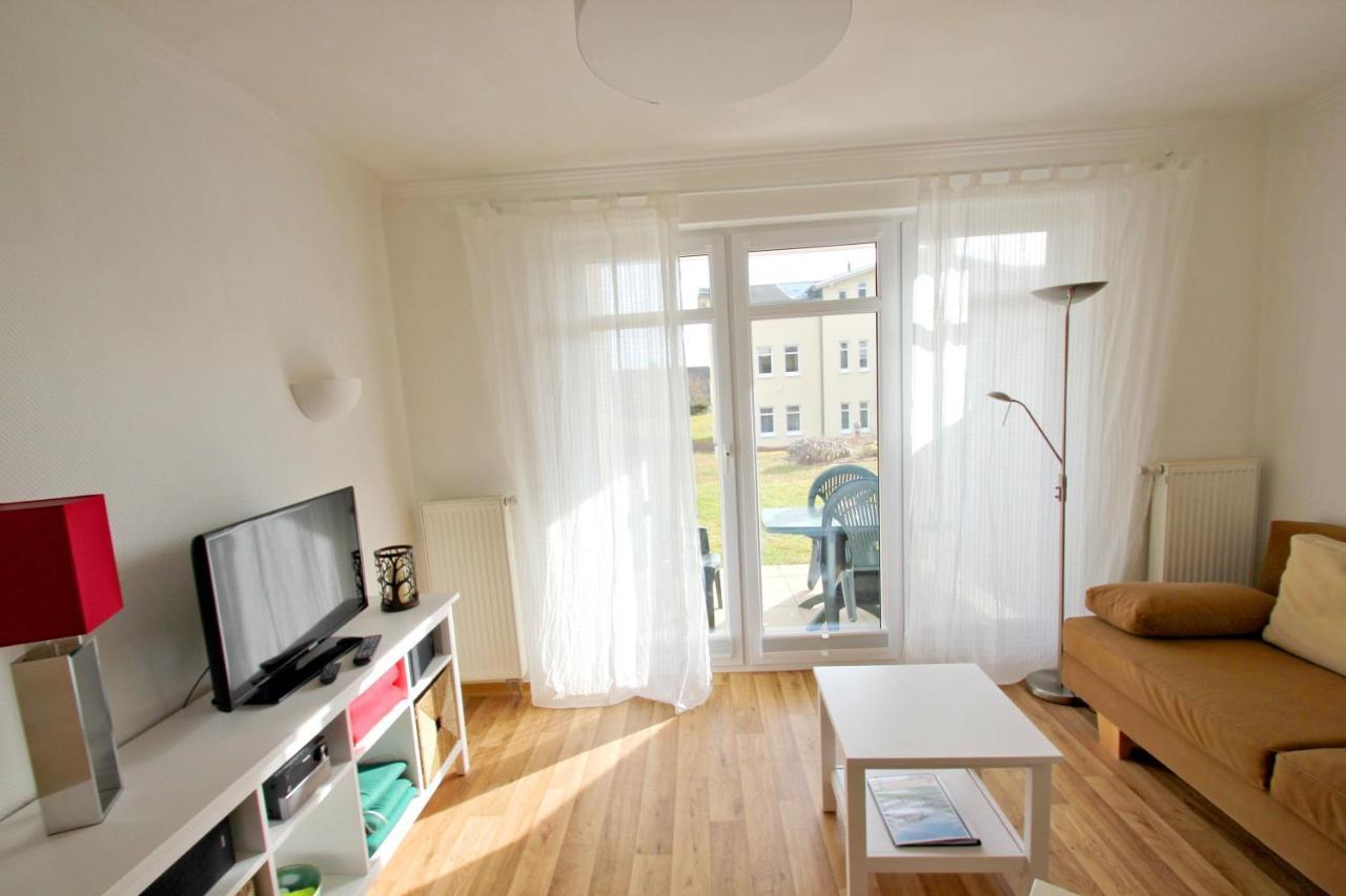 Terrasse, Gratis Nutzung Vom Ahoi Erlebnisbad Und Sauna In Sellin - Meeresblick Fewo 32 Goehren  Exteriér fotografie